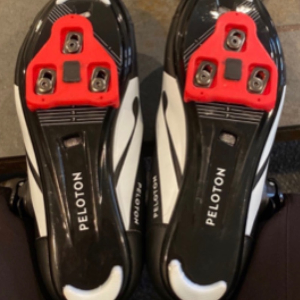 Peloton size 9 (Euro 40) shoes